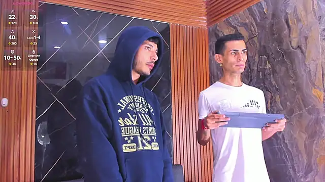 Snapshot of Golldens_Dreamss chatting on October 4, 2025, 7:59 pm Golldens Dreamss online show from October 4, 2025, 7:59 pm