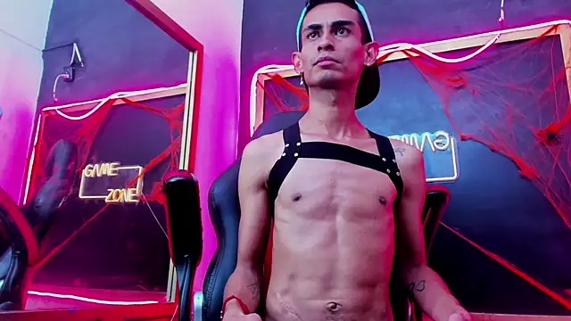 Snapshot of Golldens_Dreamss chatting on November 1, 2025, 1:49 pm Golldens Dreamss online show from November 1, 2025, 1:49 pm