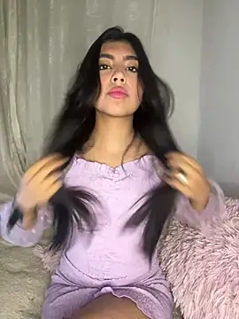 Snapshot of DianeSuns_ chatting on January 15, 2026, 4:05 am DianeSuns online show from January 15, 2026, 4:05 am