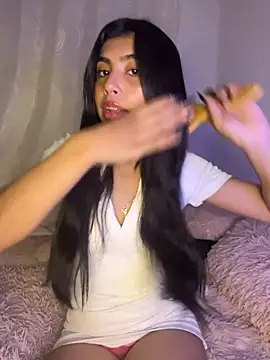 Snapshot of DianeSuns_ chatting on March 25, 2026, 4:56 am DianeSuns online show from March 25, 2026, 4:56 am