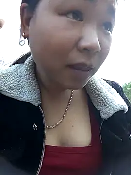 Snapshot of may-squirl chatting on November 16, 2025, 5:34 am may-squirl online show from November 16, 2025, 5:34 am