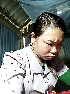 Snapshot of may-squirl chatting on December 16, 2025, 1:10 am may-squirl online show from December 16, 2025, 1:10 am