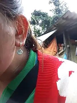 Snapshot of may-squirl chatting on December 15, 2025, 6:08 am may-squirl online show from December 15, 2025, 6:08 am