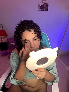 Snapshot of ViolettaMiller_ chatting on September 23, 2025, 1:07 pm ViolettaMiller online show from September 23, 2025, 1:07 pm