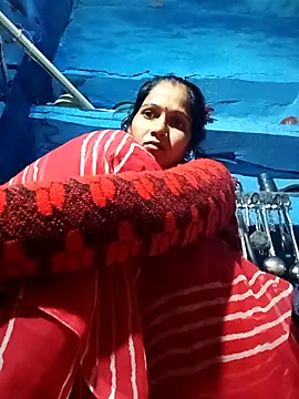 Snapshot of Jooli_xx chatting on November 26, 2025, 1:05 am Jooli xx online show from November 26, 2025, 1:05 am