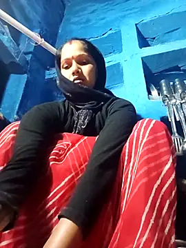 Snapshot of Jooli_xx chatting on November 7, 2025, 12:48 am Jooli xx online show from November 7, 2025, 12:48 am