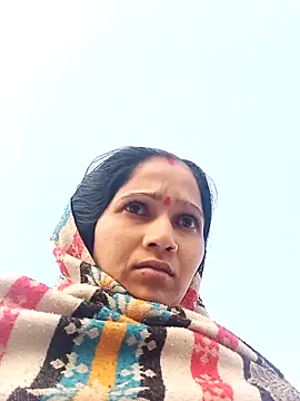 Snapshot of Jooli_xx chatting on November 16, 2025, 2:05 am Jooli xx online show from November 16, 2025, 2:05 am