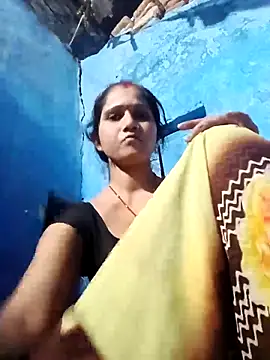 Jooli xx online show from March 31, 2026, 1:13 pm