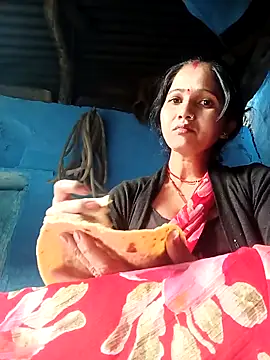 Jooli xx online show from March 24, 2026, 1:27 am