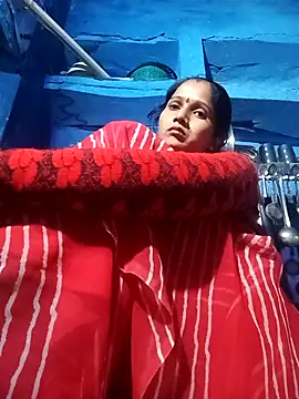 Snapshot of Jooli_xx chatting on November 25, 2025, 12:49 pm Jooli xx online show from November 25, 2025, 12:49 pm