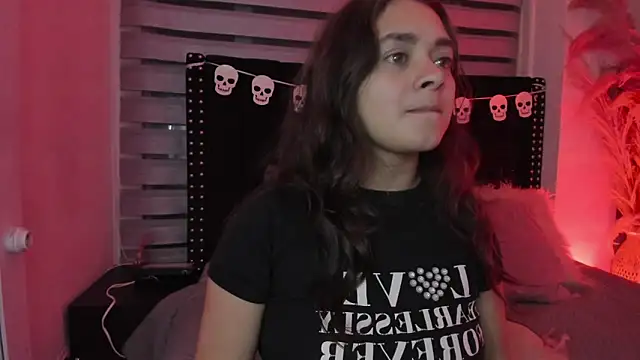 ambar 69  online show from October 25, 2025, 4:44 am