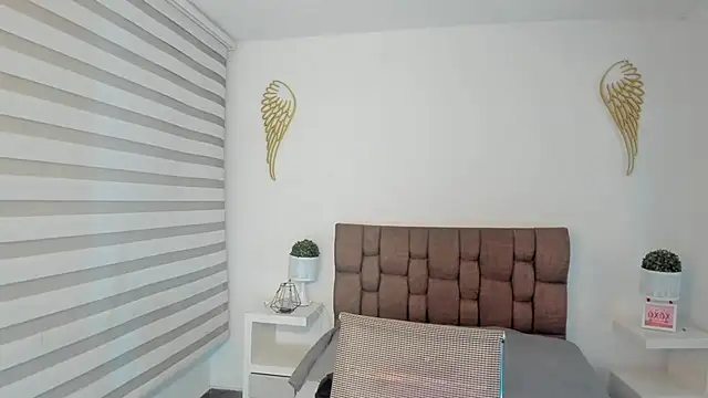 ambar 69  online show from November 5, 2025, 4:26 am