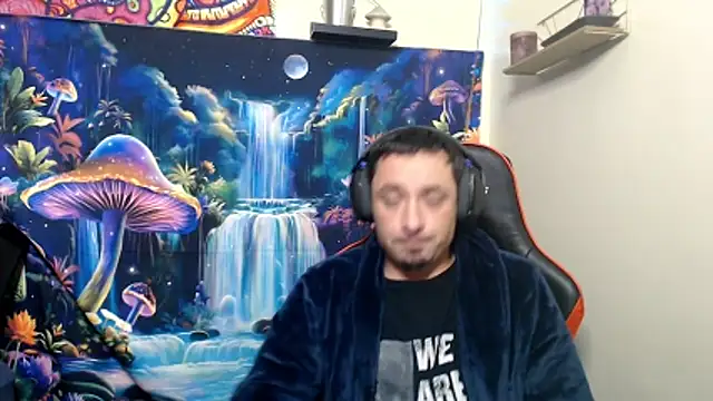 Snapshot of YoBlezz chatting on December 20, 2025, 6:05 am YoBlezz online show from December 20, 2025, 6:05 am