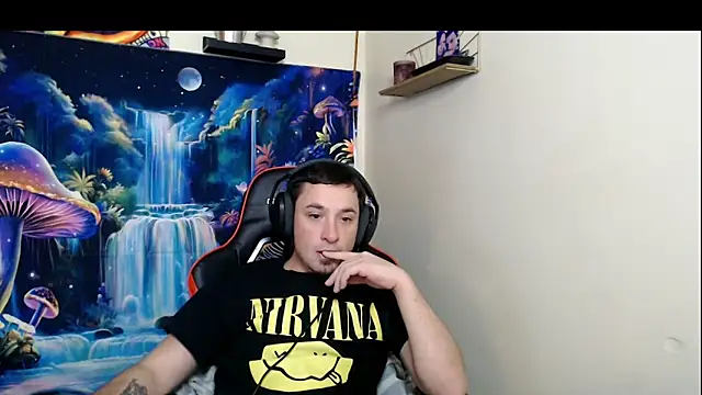 Snapshot of YoBlezz chatting on January 5, 2026, 10:24 pm YoBlezz online show from January 5, 2026, 10:24 pm