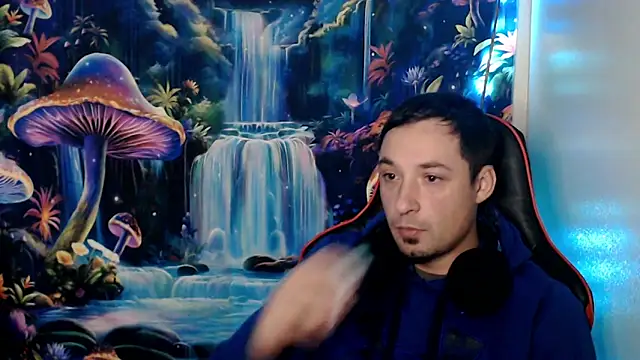 Snapshot of YoBlezz chatting on December 17, 2025, 7:46 am YoBlezz online show from December 17, 2025, 7:46 am