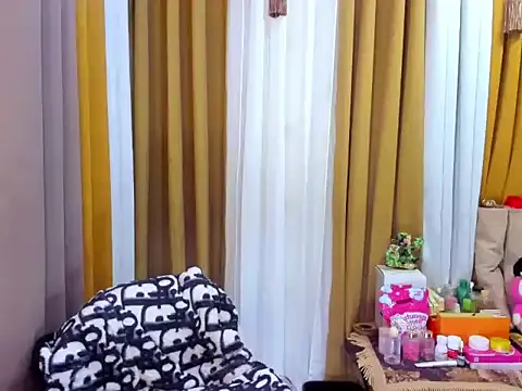 imallyoures69 online show from September 27, 2025, 8:20 am