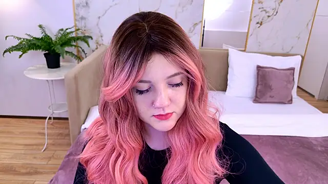 Snapshot of AlmaSound chatting on November 22, 2025, 3:38 am AlmaSound online show from November 22, 2025, 3:38 am