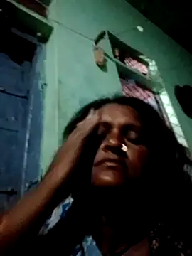 Snapshot of Ishwariya_Hatwal chatting on September 19, 2025, 7:18 pm Ishwariya Hatwal online show from September 19, 2025, 7:18 pm