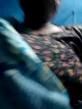 Snapshot of Ishwariya_Hatwal chatting on October 9, 2025, 2:39 pm Ishwariya Hatwal online show from October 9, 2025, 2:39 pm