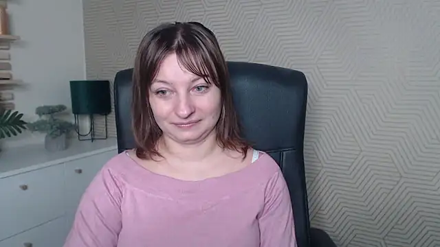 angelaSamt online show from January 14, 2026, 6:50 am