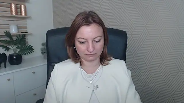 Snapshot of angelaSamt chatting on November 5, 2025, 6:38 am angelaSamt online show from November 5, 2025, 6:38 am