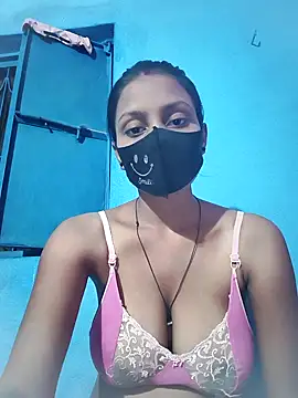 Snapshot of posewith chatting on September 12, 2025, 9:03 pm posewith online show from September 12, 2025, 9:03 pm