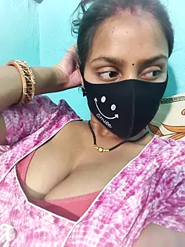posewith online show from March 6, 2026, 11:44 pm