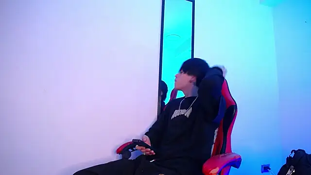 Snapshot of Anhonymus_ chatting on November 30, 2025, 4:46 am Anhonymus online show from November 30, 2025, 4:46 am