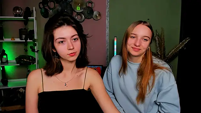 kitniss dreamy online show from November 4, 2025, 1:26 pm