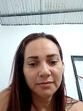 Amanda39 online show from November 10, 2025, 1:27 pm