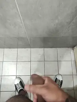 Snapshot of rorope chatting on October 24, 2025, 1:43 pm rorope online show from October 24, 2025, 1:43 pm