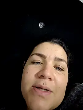 Snapshot of angelcurvyxtremx69 chatting on February 19, 2026, 2:41 am angelcurvyxtremx69 online show from February 19, 2026, 2:41 am