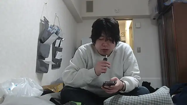 Snapshot of raterate555 chatting on February 14, 2026, 12:05 pm raterate555 online show from February 14, 2026, 12:05 pm