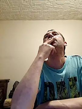 Snapshot of frederic198 chatting on December 17, 2025, 9:31 pm frederic198 online show from December 17, 2025, 9:31 pm