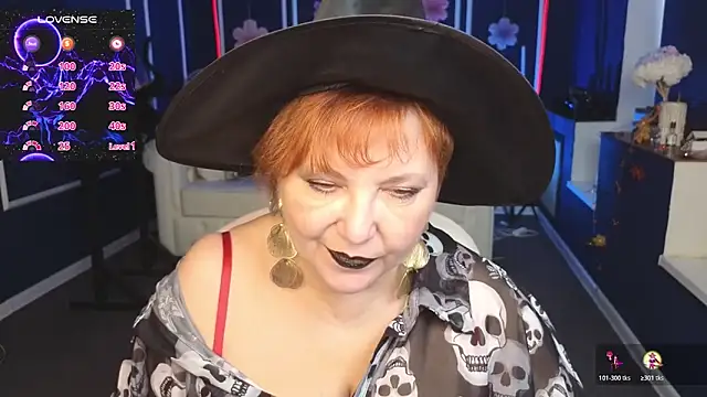 Kira Kenett online show from October 26, 2025, 8:37 am