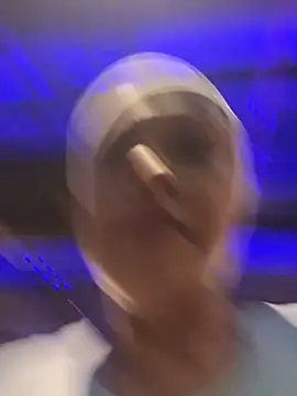 Snapshot of TiffanyyLam chatting on November 4, 2025, 10:41 am TiffanyyLam online show from November 4, 2025, 10:41 am