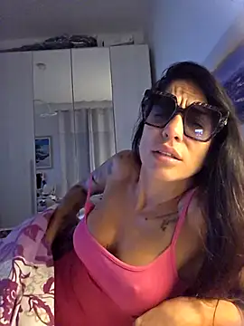 sexy7883 online show from October 23, 2025, 4:44 am