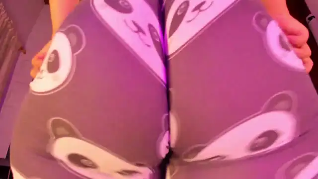 Snapshot of Gabby_Haze chatting on February 3, 2026, 1:05 am Gabby Haze online show from February 3, 2026, 1:05 am