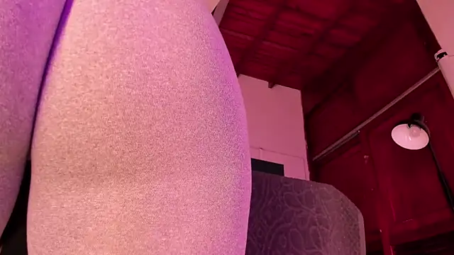 Snapshot of Gabby_Haze chatting on February 7, 2026, 3:03 am Gabby Haze online show from February 7, 2026, 3:03 am