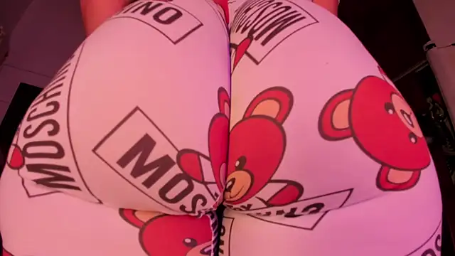 Snapshot of Gabby_Haze chatting on February 15, 2026, 11:14 pm Gabby Haze online show from February 15, 2026, 11:14 pm