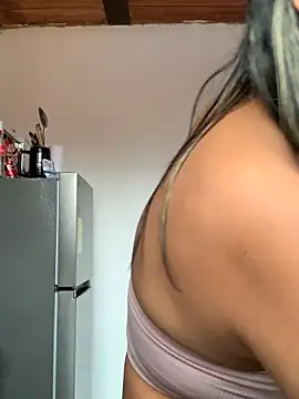 Snapshot of Berta_arevalo_blsd chatting on October 29, 2025, 7:13 pm Berta arevalo blsd online show from October 29, 2025, 7:13 pm