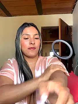 Snapshot of Berta_arevalo_blsd chatting on November 18, 2025, 2:53 pm Berta arevalo blsd online show from November 18, 2025, 2:53 pm