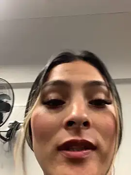 Snapshot of Berta_arevalo_blsd chatting on November 28, 2025, 5:13 pm Berta arevalo blsd online show from November 28, 2025, 5:13 pm