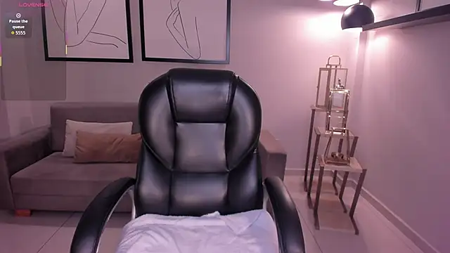 Snapshot of MayaMoretti_ chatting on January 9, 2026, 3:24 am MayaMoretti online show from January 9, 2026, 3:24 am