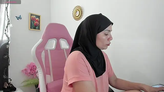 Snapshot of dalila_kemur chatting on November 11, 2025, 2:23 pm dalila kemur online show from November 11, 2025, 2:23 pm