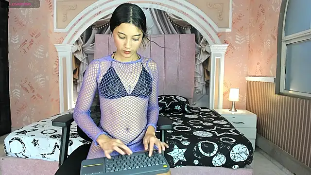 Snapshot of Ivy_rae_xxx chatting on December 16, 2025, 8:02 pm Ivy rae xxx online show from December 16, 2025, 8:02 pm