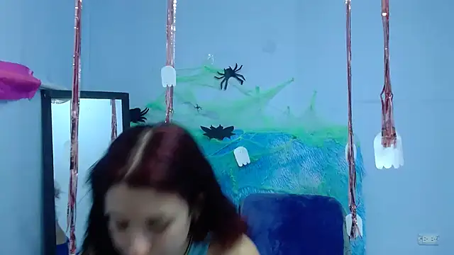 Snapshot of Britney_thx chatting on October 6, 2025, 9:59 pm Britney thx online show from October 6, 2025, 9:59 pm