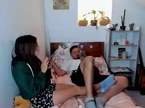 Snapshot of megan_doll2123 chatting on December 3, 2025, 5:52 am megan doll2123 online show from December 3, 2025, 5:52 am