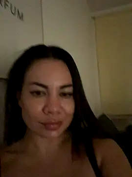 Snapshot of SweetMeiiii chatting on October 14, 2025, 7:14 pm SweetMeiiii online show from October 14, 2025, 7:14 pm