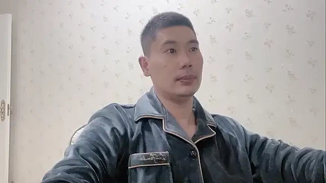 Snapshot of Buryerry-B chatting on October 24, 2025, 11:09 am Buryerry-B online show from October 24, 2025, 11:09 am